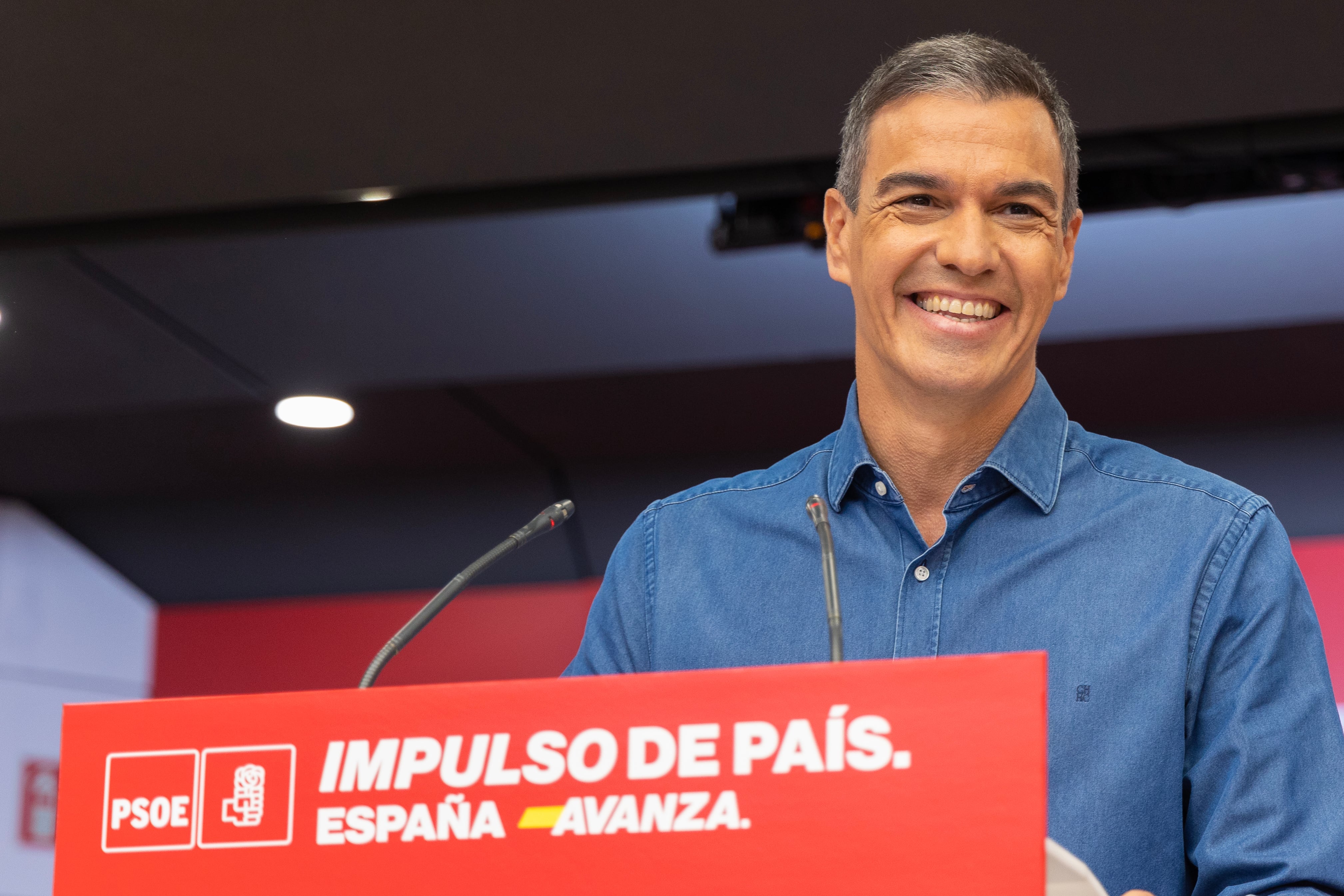 Pedro Sánchez, Kamala Harris y los “agonías” del PSOE 