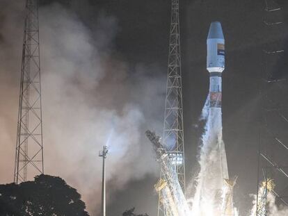 Lanzamiento de un satélite de Hispasat.