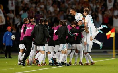 Los jugadore del Real Madrid celebran el gol de Cristiano Ronaldo.