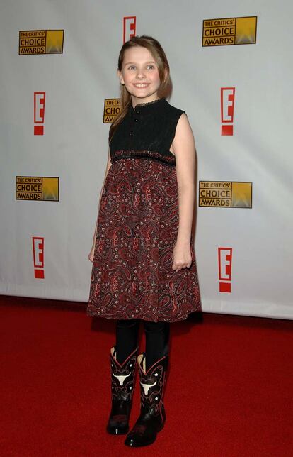 Uno de sus primeros premios lo recibió en 2007, en la 12th de los Annual Critics' Choice Awards. Abigail recogió el galardón a mejor actriz joven.
	 
