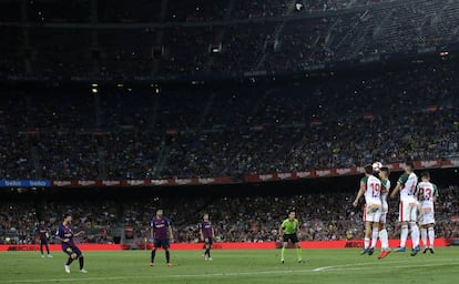 Messi, en el último partido del Barcelona en el Camp Nou. 