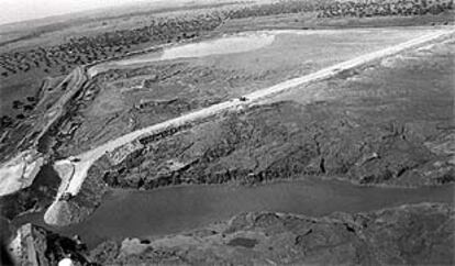 Terrenos inundados por la rotura de la presa de Aznalcóllar, en 1998.