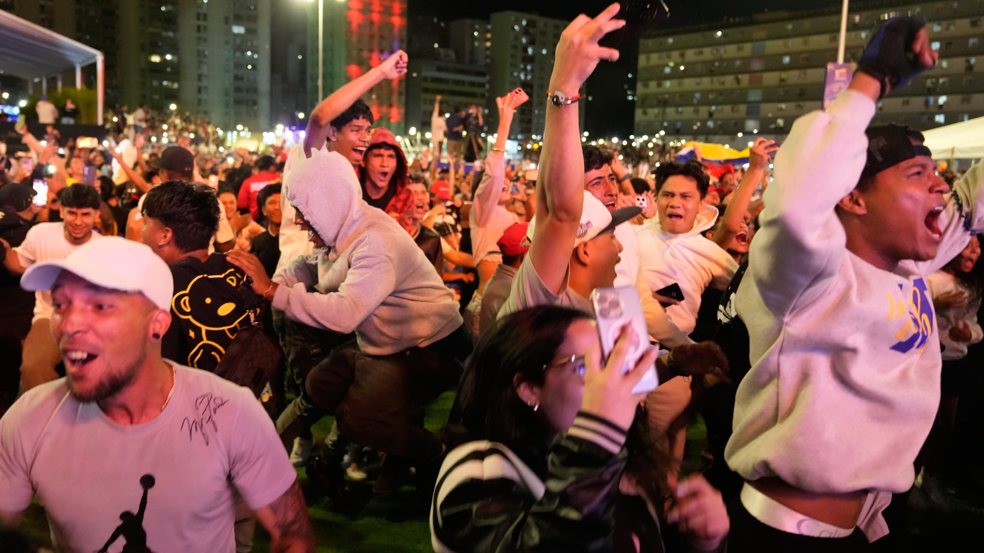 Los venezolanos celebran la victoria del Clásico Mundial de béisbol: “Este triunfo es esperanzador” | EL PAÍS US