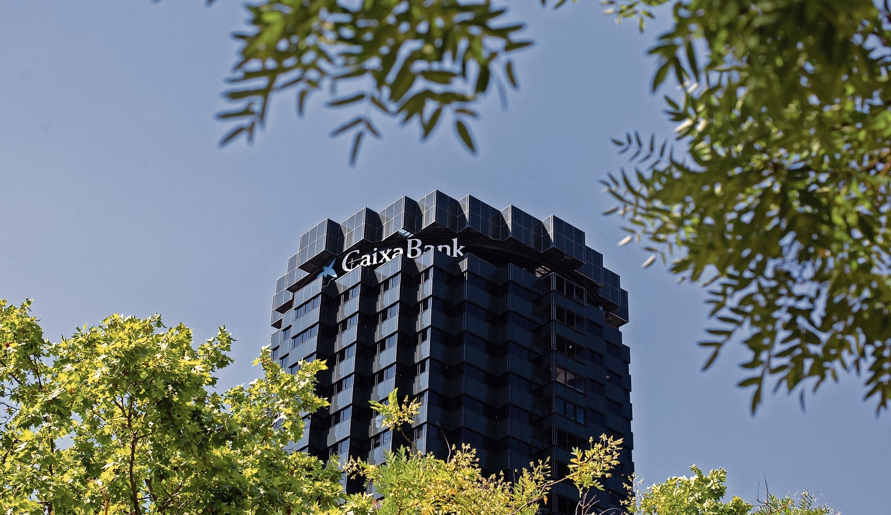 Detalle de la sede de CaixaBank en Barcelona.