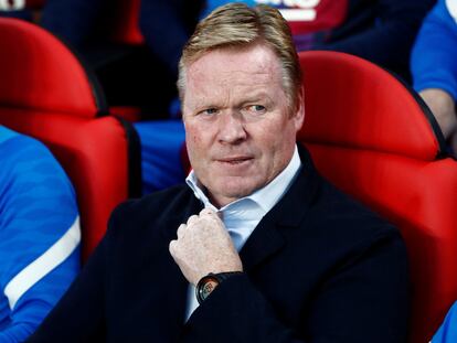 Ronald Koeman, durante su etapa como entrenador del FC Barcelona.