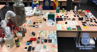 Material decomisado por la Policía Nacional en los ocho registros domiciliarios.