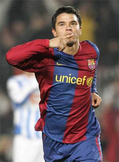 Saviola celebra uno de sus goles