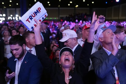 Simpatizantes festejan el triunfo de Donald Trump, en West Palm Beach, Florida, en noviembre de 2024.