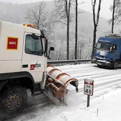 Fomento busca un reparto de negocio en la conservación de carreteras