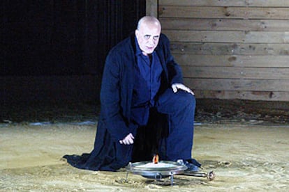 Constantino Romero, como Agamenón, en un momento de la representación de <i>La Orestiada.</i>