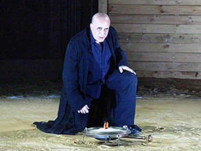 Constantino Romero, como Agamenón, en un momento de la representación de <i>La Orestiada.</i>