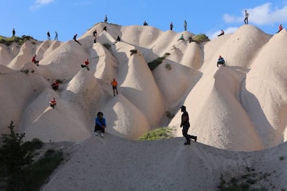 '25 People on 25 Hills', fotografía de Maider López en la Capadocia, que se expondrá en Arco.