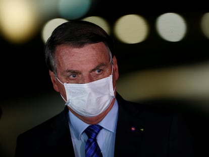 O presidente Jair Bolsonaro nesta quarta-feira à noite no Palácio do Alvorada, em Brasília.