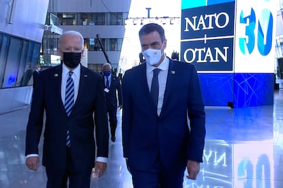 Joe Biden and Pedro Sánchez at the NATO summit this week.