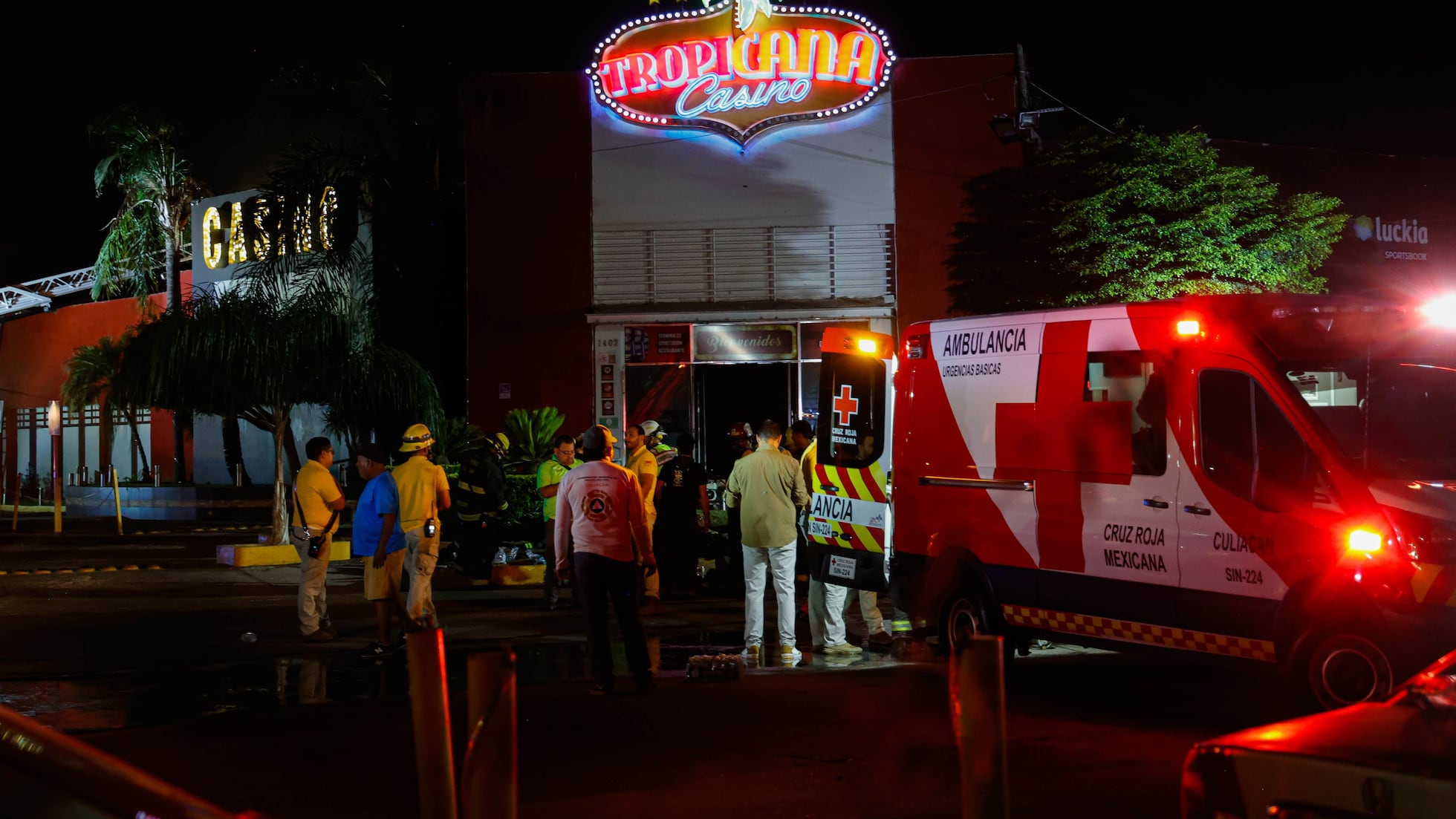Tropicana: Una trabajadora muerta en un incendio provocado en un casino de Culiacán | EL PAÍS México
