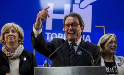 Artur Mas, durante la rueda de prensa después de que el Tribunal Superior de Justicia de Cataluña (TSJC) le condenara a dos años de inhabilitación.