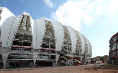 El estadio Beira Ro sigue con las obras.