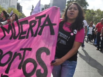 Protesto no México para exigir a despenalização do aborto na América Latina.