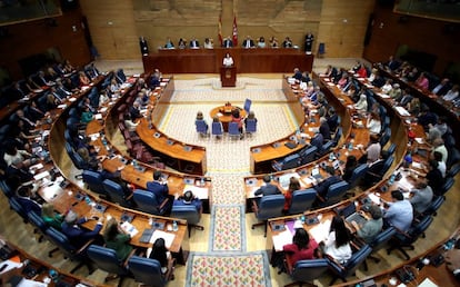 La Asamblea de Madrid en una fotografía tomada durante la investidura de Isabel Diaz Ayuso, del PP.