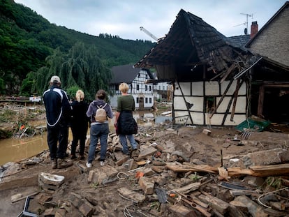 Destrucción causada por las inundaciones del río Ahr en la aldea de Eifel de Schuld, este jueves.