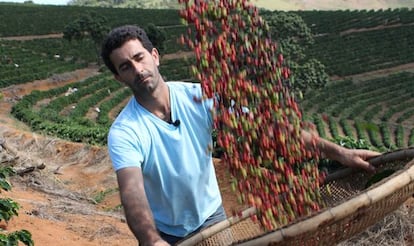 O cafeicultor Márcio Vargas, no Rio de Janeiro.