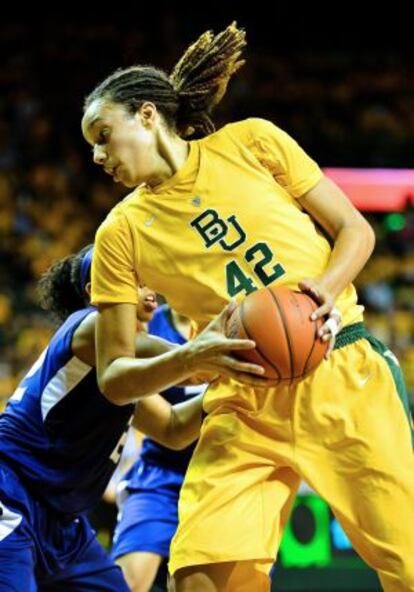 Brittney Griner, durante un partido con su equipo universitario.