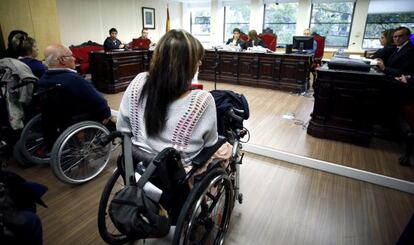 Some of Spain's Thalidomide victims in court on Monday.