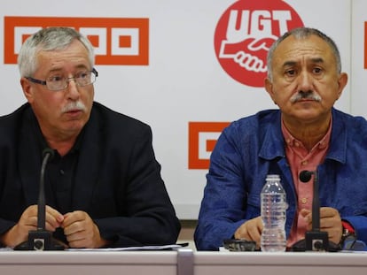 Los secretarios generales de UGT, Pepe &Aacute;lvarez y de CCOO, Ignacio Fern&aacute;ndez Toxo.