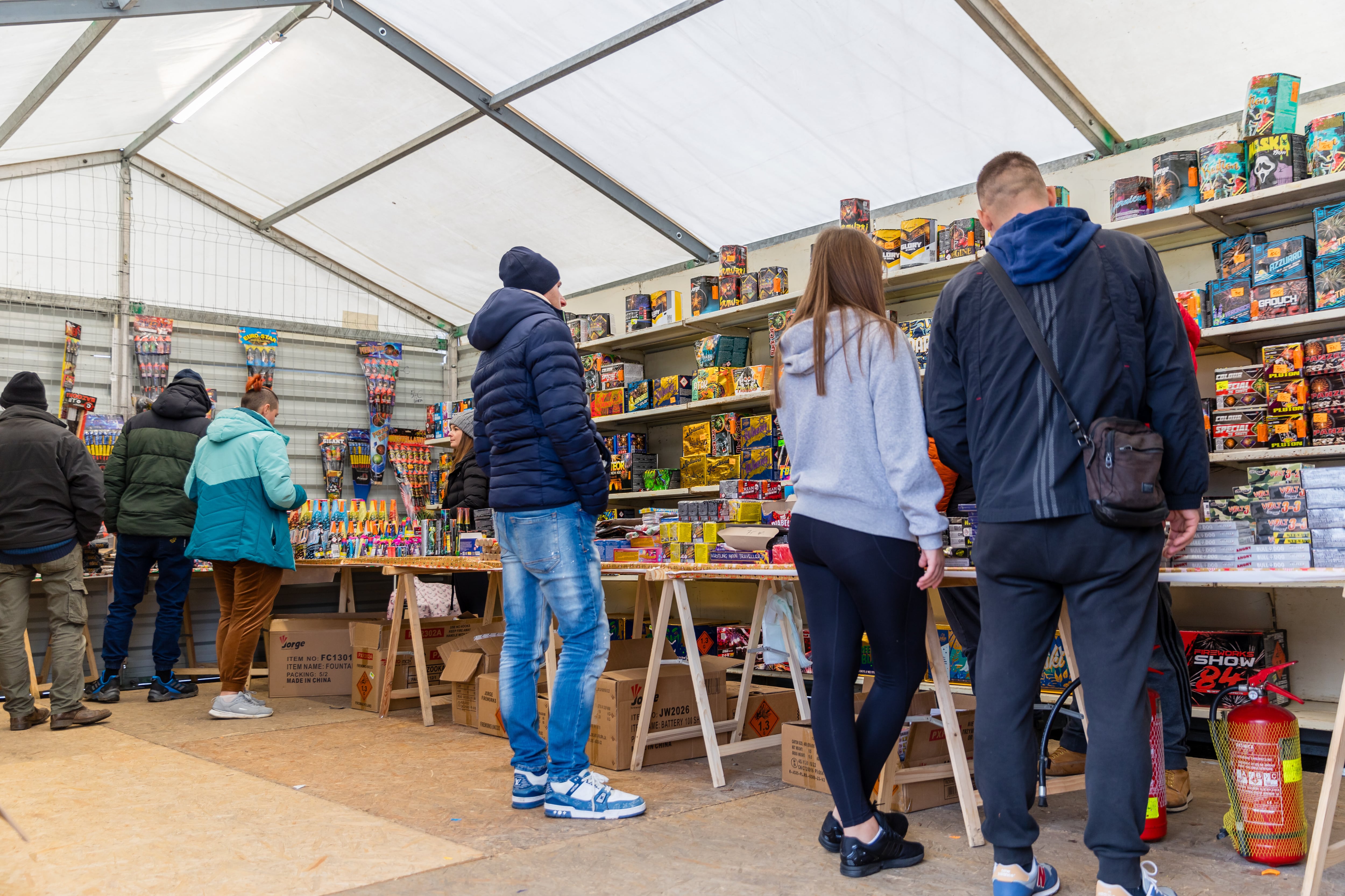 Petardos ilegales y un autobús a un mercadillo polaco: la fiebre alemana por la pirotecnia prende en Nochevieja