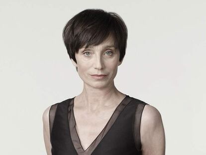 Así es Kristin Scott Thomas en su papel de Emma en la obra <i>Betrayal</i>.