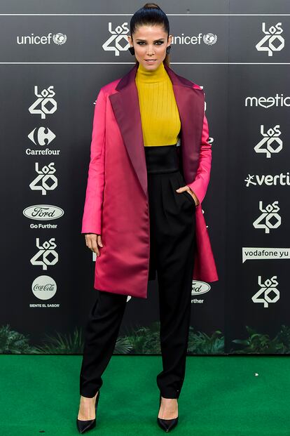 Los aciertos de estilo abundan en las apariciones de Juana Acosta, como es el caso de este look de Lanvin con el que acudió a los LOS40 Music Awards.