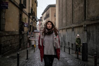 Quan Zhou Wu fotografiada en el centro de Madrid.