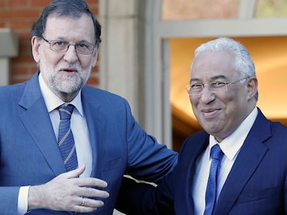 El presidente espa&ntilde;ol, Mariano Rajoy, con el primer ministro portugu&eacute;s, Antonio Costa, el pasado noviembre en Madrid.