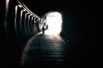 En 2008 se abría al público este antiguo túnel ferroviario en Gukeng, en el condado de Yilan. 2,1 kilómetros de subterráneo que se han convertido en una de las atracciones turísticas más visitadas de la región, sobre todo por parte de los ciclistas.