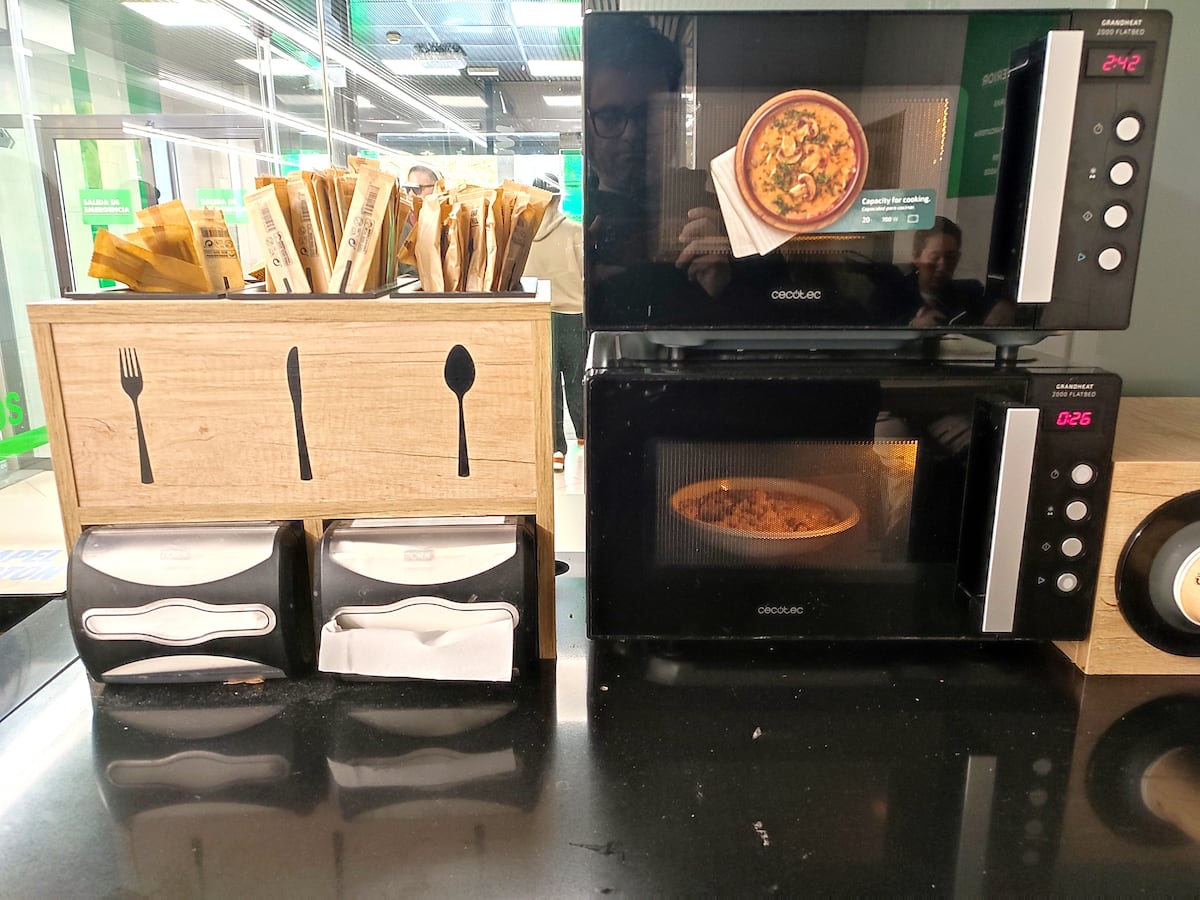 Crisis en la hostelería española: supermercados compiten con bares