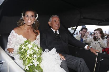 La tenista y su padre, el día de su matrimonio con Josep Santacana, en 2008