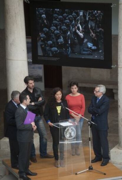 Organizadores, fotógrafos y patrocinadores de Photón en la presentación del festival