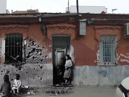 La foto es una captura del vídeo de Saúl Ruiz+ grafismo de Nelly Ragua de la casa de Robert Capa en Vallecas.