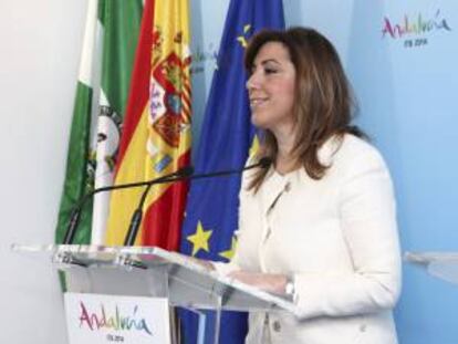 La Presidenta de la Junta de Andalucía, Susana Díaz Pacheco, durante su intervención en la rueda de prensa hoy en el expositor de Andalucía de la feria internacional de turismo ITB 2014 de Berlín.