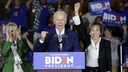 El candidato demócrata Joe BIden, en un mítin en Los Angeles.