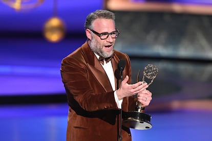 Seth Rogen recibe el Emmy al Mejor Actor Protagónico en 
comedia por "The Studio".