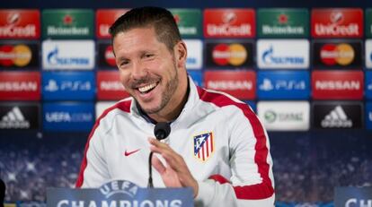 Simeone en la rueda de prensa.
