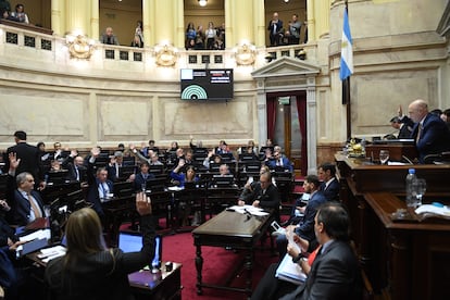 Una votación durante una sesión en la sede del Senado de Argentina, este mes en Buenos Aires.