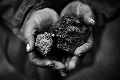El carbón es el sustento de las familias que viven en la cuenca, que ocupa unos 15.000 kilómetros cuadrados.