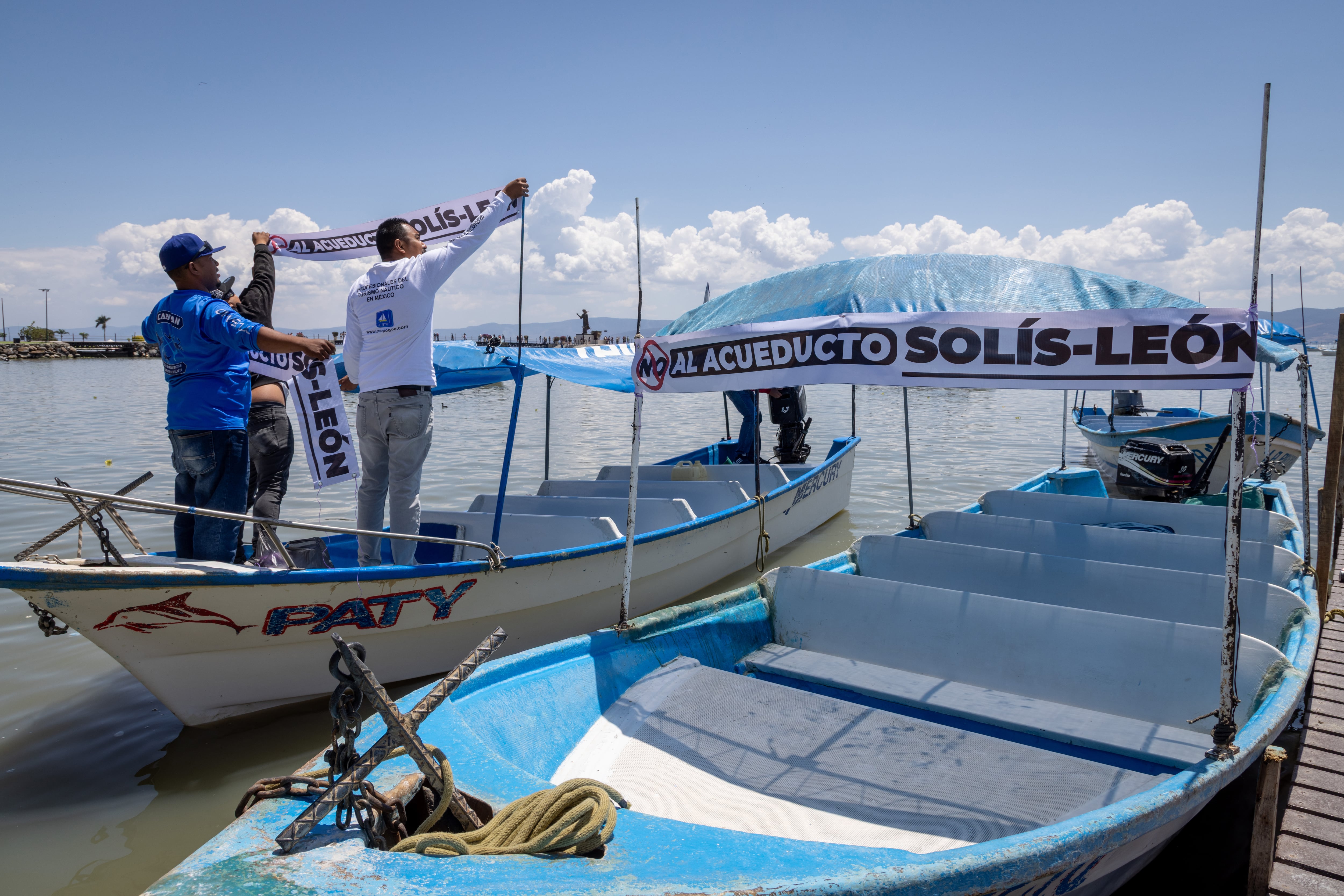 Los habitantes de la ribera del lago de Chapala rechazan el acueducto Solís-León, en Guanajuato: “Nos dejará sin agua y sin trabajo”