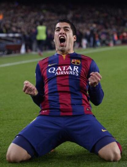 Suárez celebra su gol.