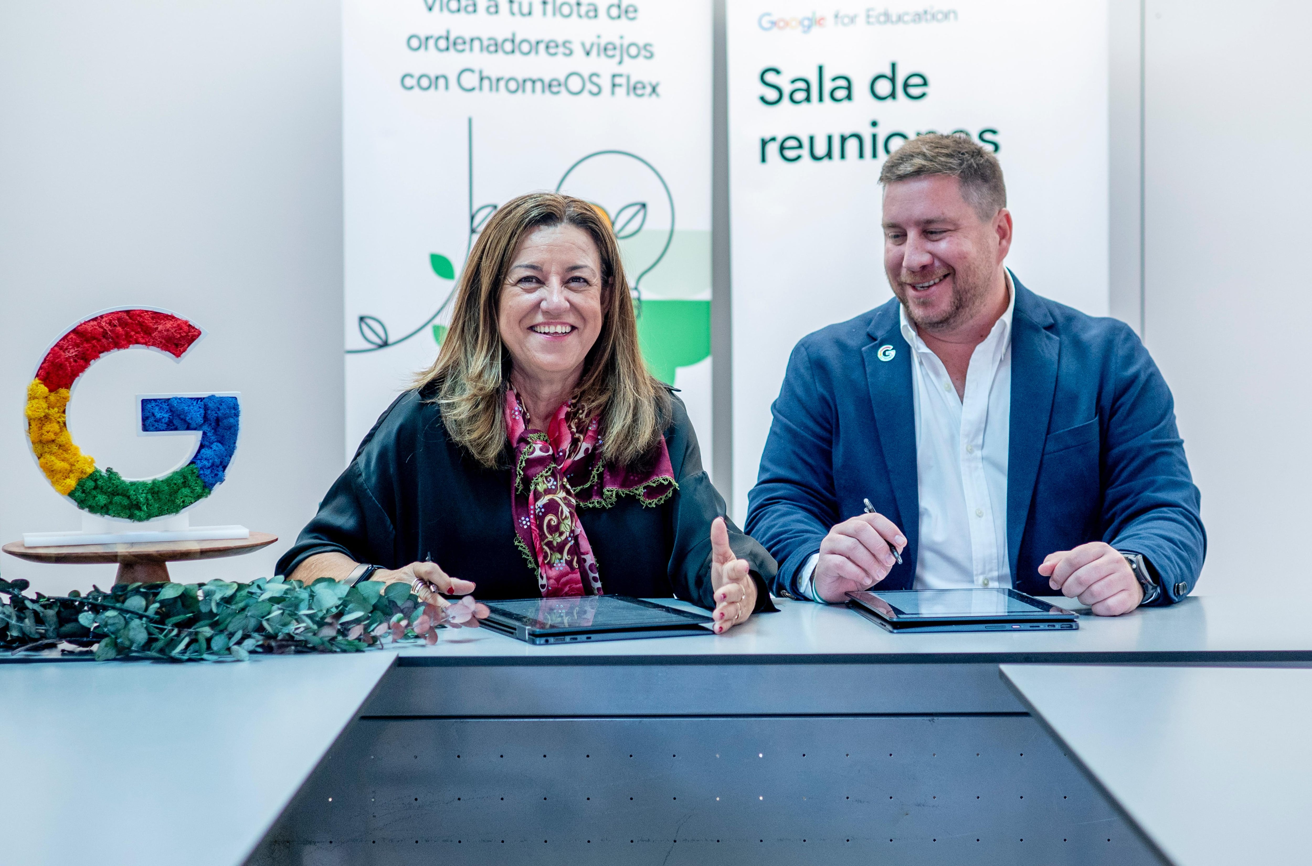 El Gobierno de Andalucía cede a Google los datos de 738.502 alumnos menores