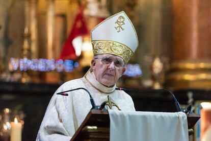 El arzobispo de Madrid, el cardenal Carlos Osoro, durante una misa a mediados de enero en la parroquia de San Antón (Madrid).