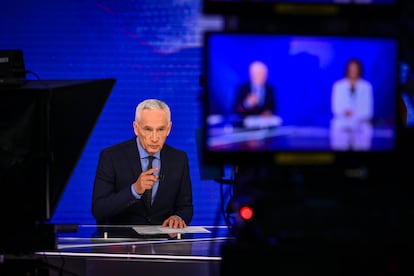 El periodista Jorge Ramos, durante su ultimo noticiero en Univision, en las instalaciones de Univision Newsport en la ciudad de Doral, Florida, el 13 de diciembre de 2024.
