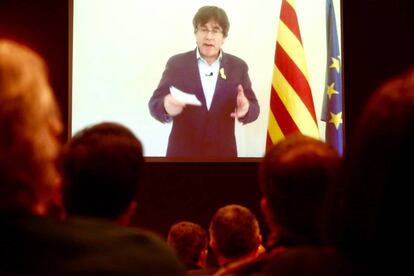 Intervenció de Puigdemont per videoconferència en un acte del seu partit.